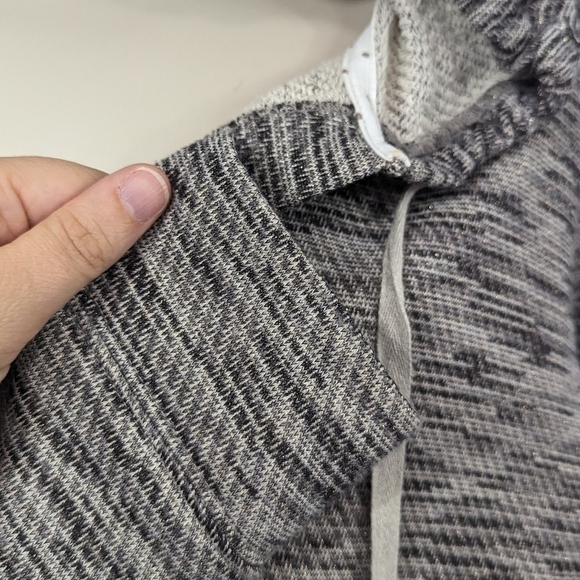 Saturday Sunday Cropped Metallic Shimmer Hoodie Sz M - Picture 7 of 13